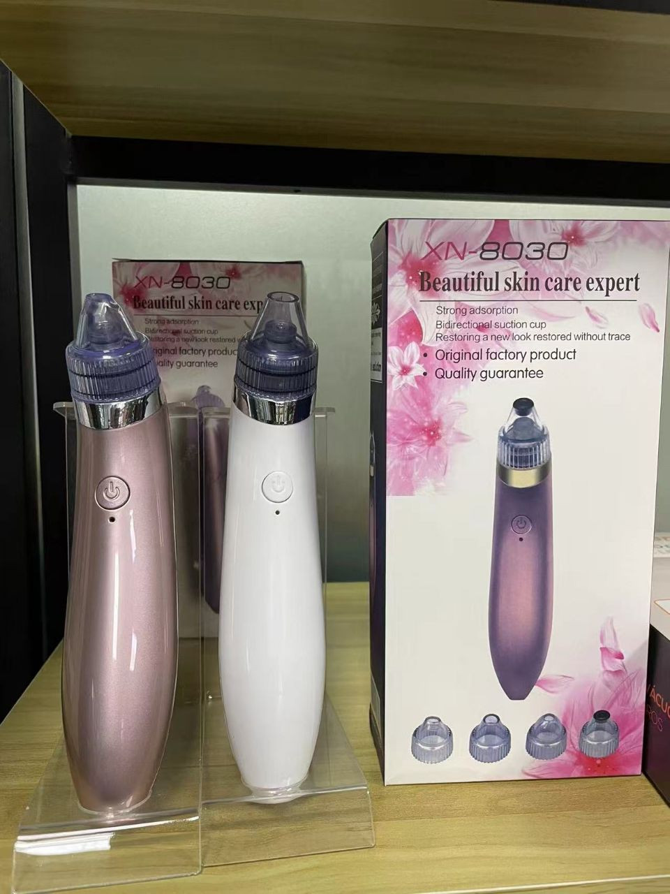 Aspirateur de pores et de points noirs Xinshiji XN-8030